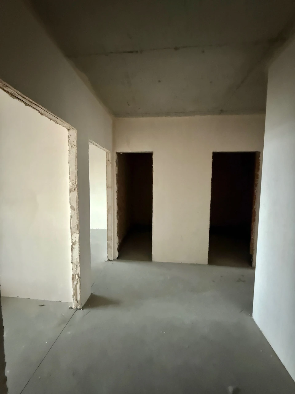 City Center! Sale of a 2-bedroom apartment, Built and in Gaz! No commission