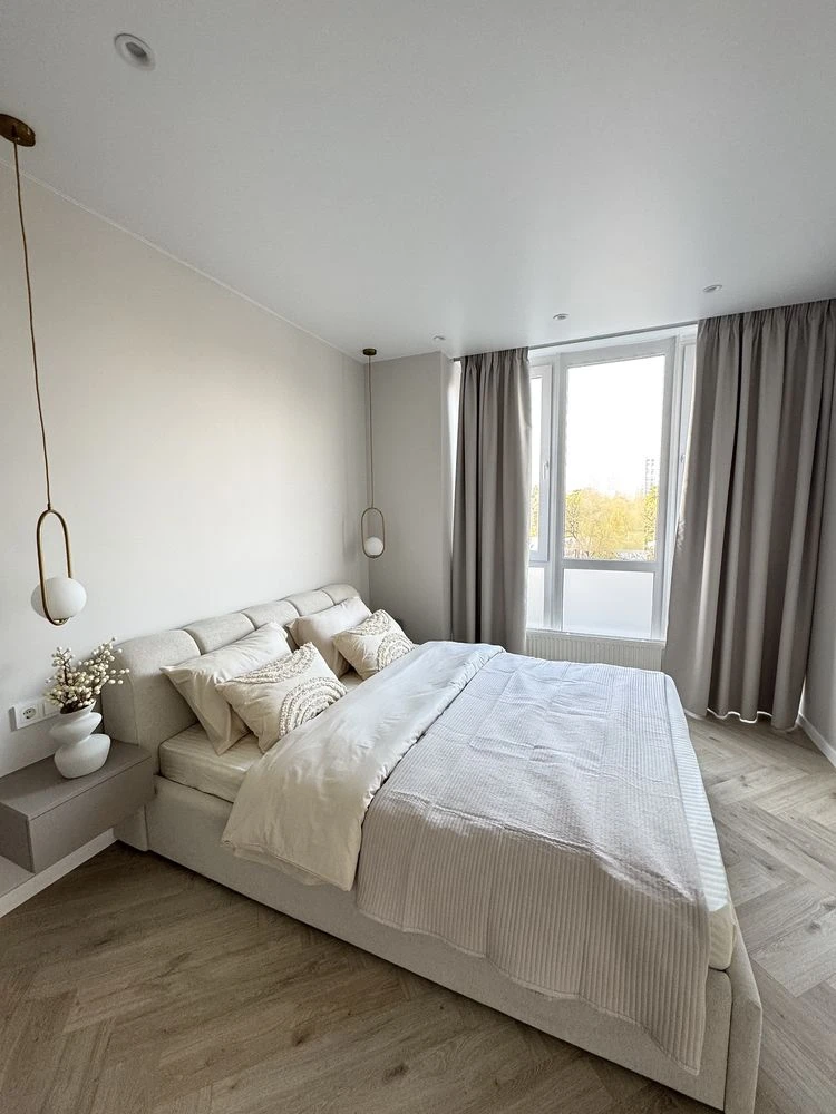 New apartment with designer renovation in the city center! Residential complex