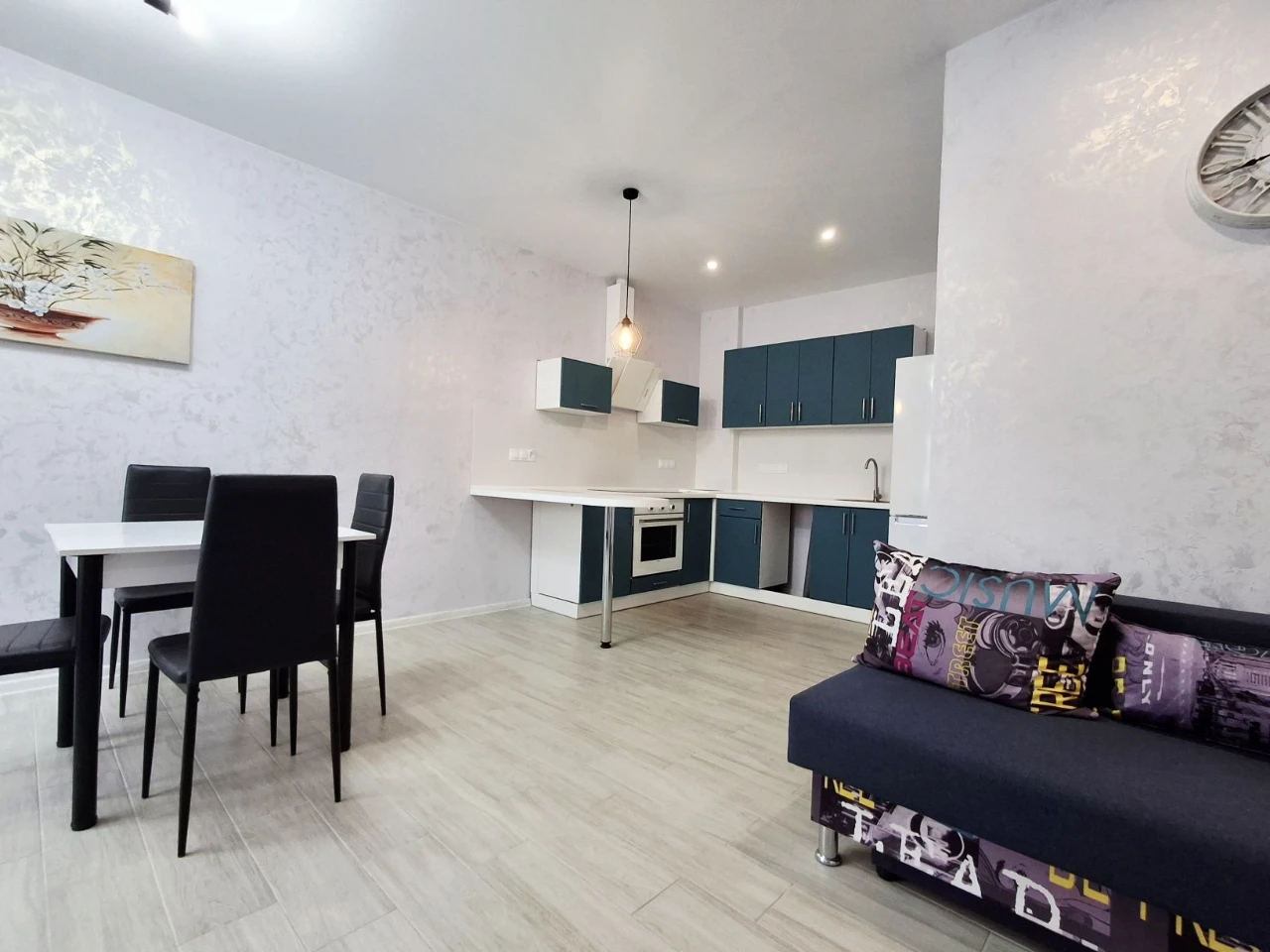 Spacious new 2-bedroom apartment, never lived in