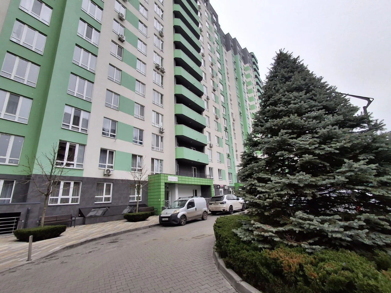 Spacious new 2-bedroom apartment, never lived in