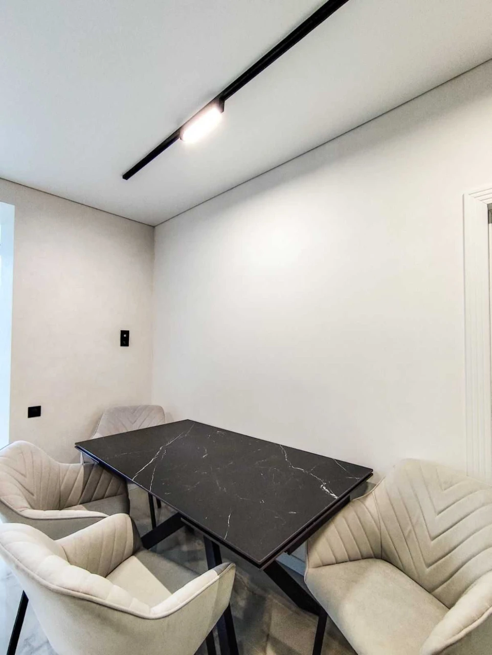 2-room apartment with designer renovation and furniture. Irpin!