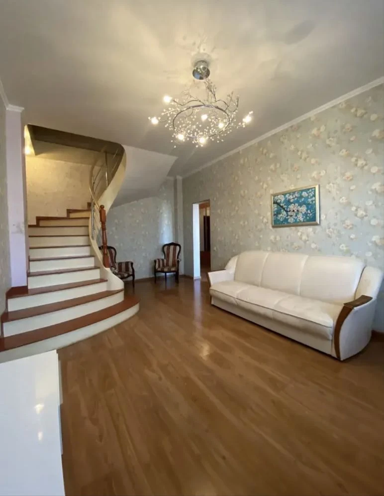 Квартира 110,7 м2 за 95000$
