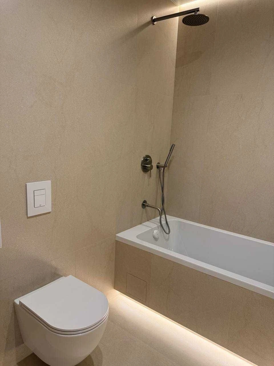 Designer apartment with new renovation