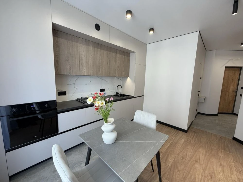 New apartment with renovation. Apartment