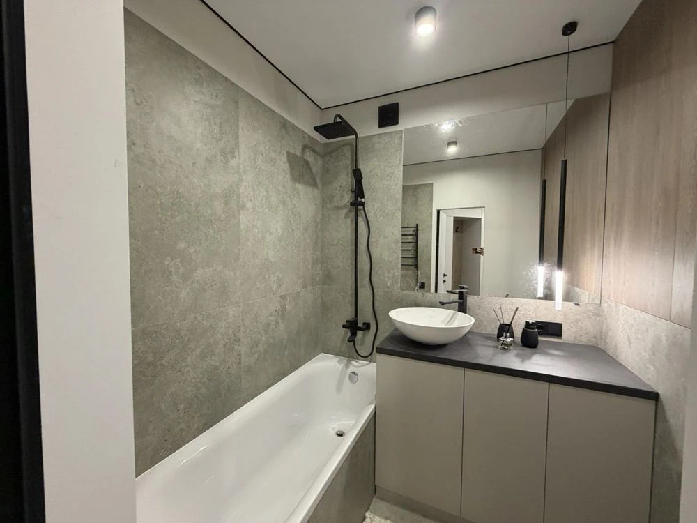 New apartment with renovation. Apartment