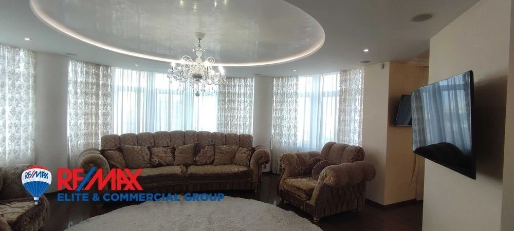 Without %. 5-room apartment in Zlatoustovsky residential complex 180 sq. m.