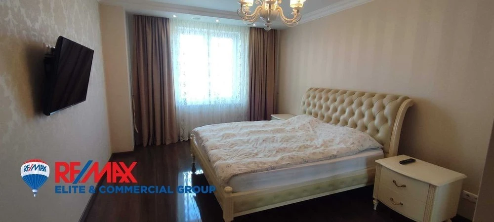 Without %. 5-room apartment in Zlatoustovsky residential complex 180 sq. m.