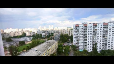 A 3-room apartment is being sold nearby without any commission for the buyer.