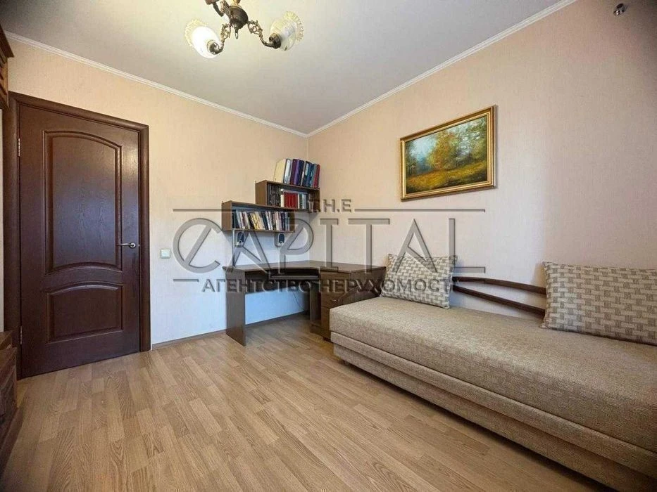 3k apartment on Kovpaka 4 Palace Ukraine