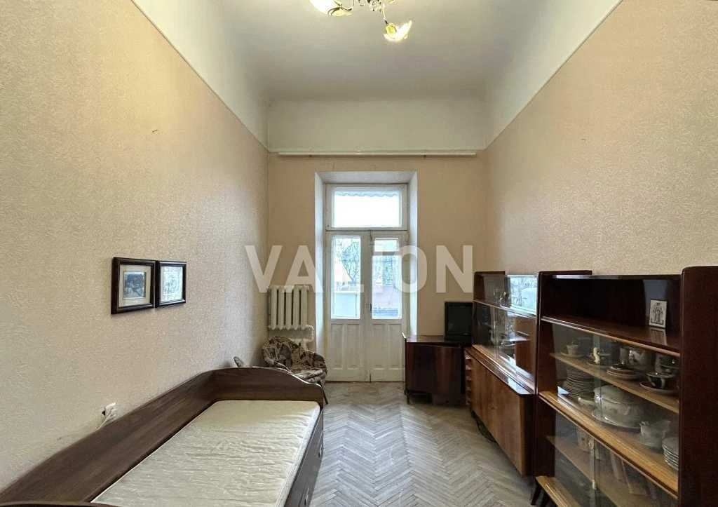 Sale of 2-room apartment 53.2 m², Bolshaya Zhytomyrskaya str