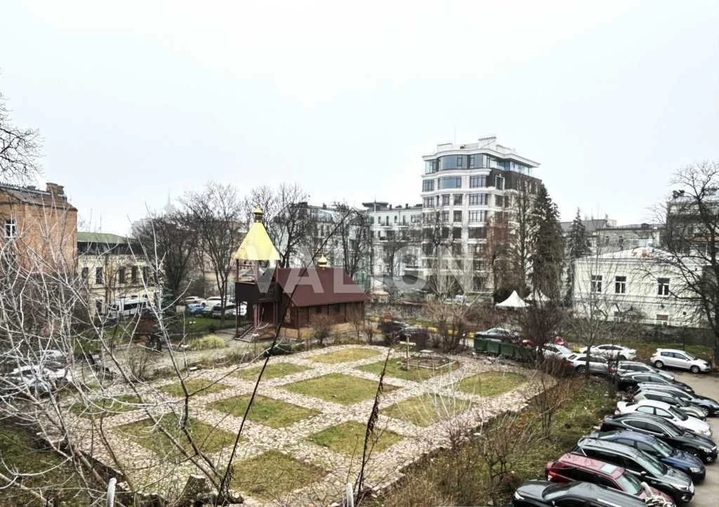 Sale of 2-room apartment 53.2 m², Bolshaya Zhytomyrskaya str