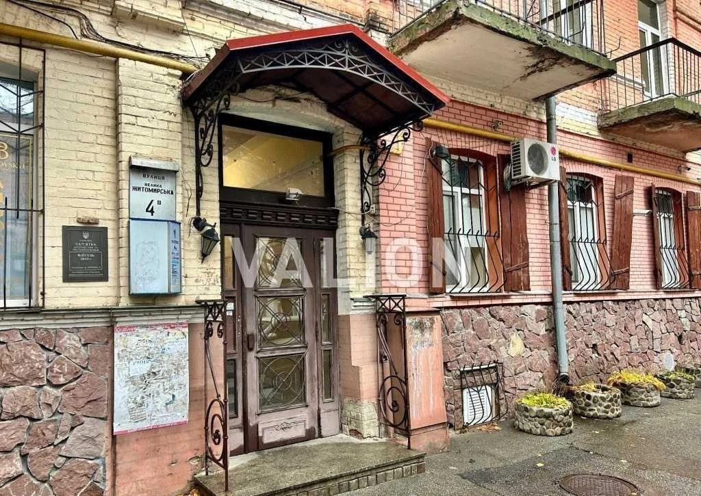 Sale of 2-room apartment 53.2 m², Bolshaya Zhytomyrskaya str