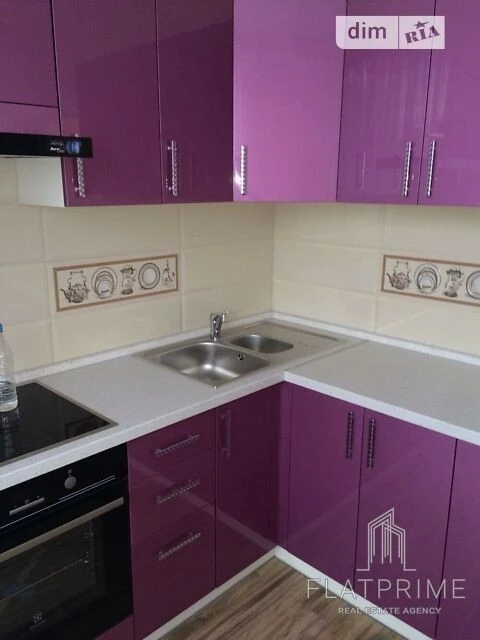 Продаж 1к квартири 46 кв. м на вул. Юлії Здановської 50/2 •