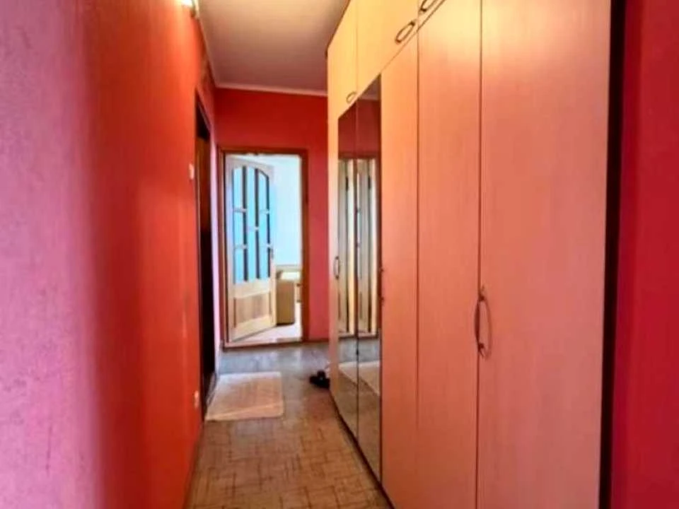 Apartment. Kharkiv, Peremohy Avenue.