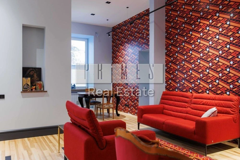 Two apartments for sale, 7/6 Striletska St., Center