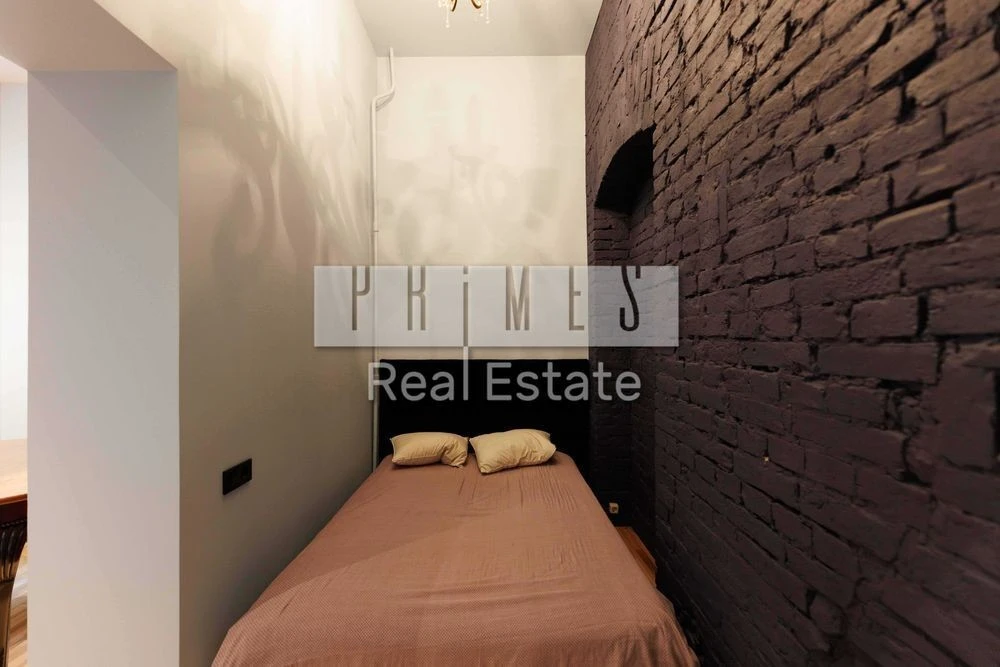 Two apartments for sale, 7/6 Striletska St., Center