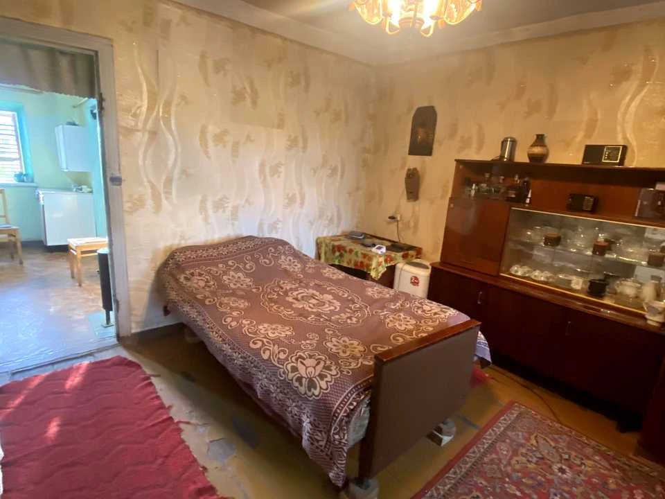 Будинок. Полтава, Полузірський