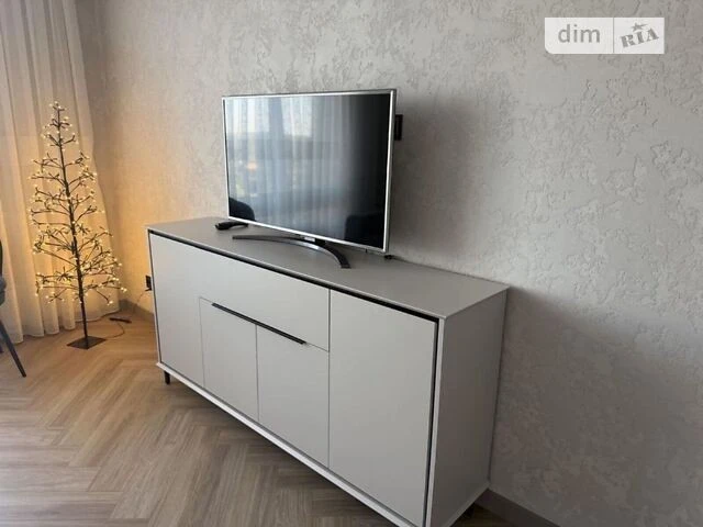 Sale of 1-room apartment 40 sq. m. on Akademika Zabolotnogo St. 14