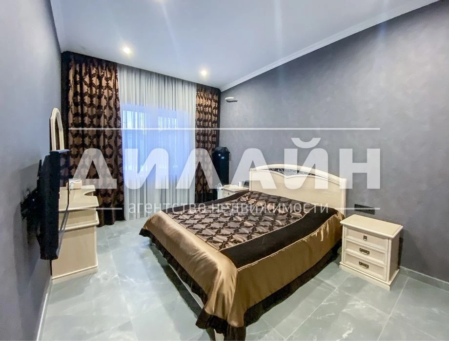 Новый дом 2021 года на Правом, 262 м², 4 спальни