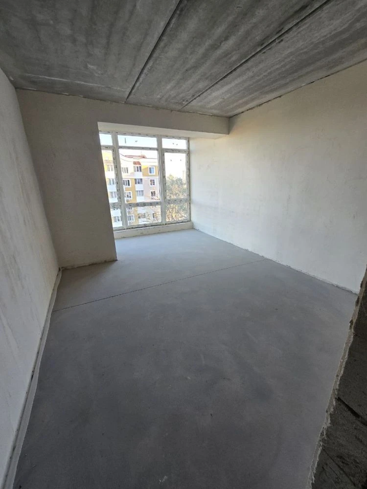 Center. Government programs at 2%! Sale of a Euro 2-room apartment. Be