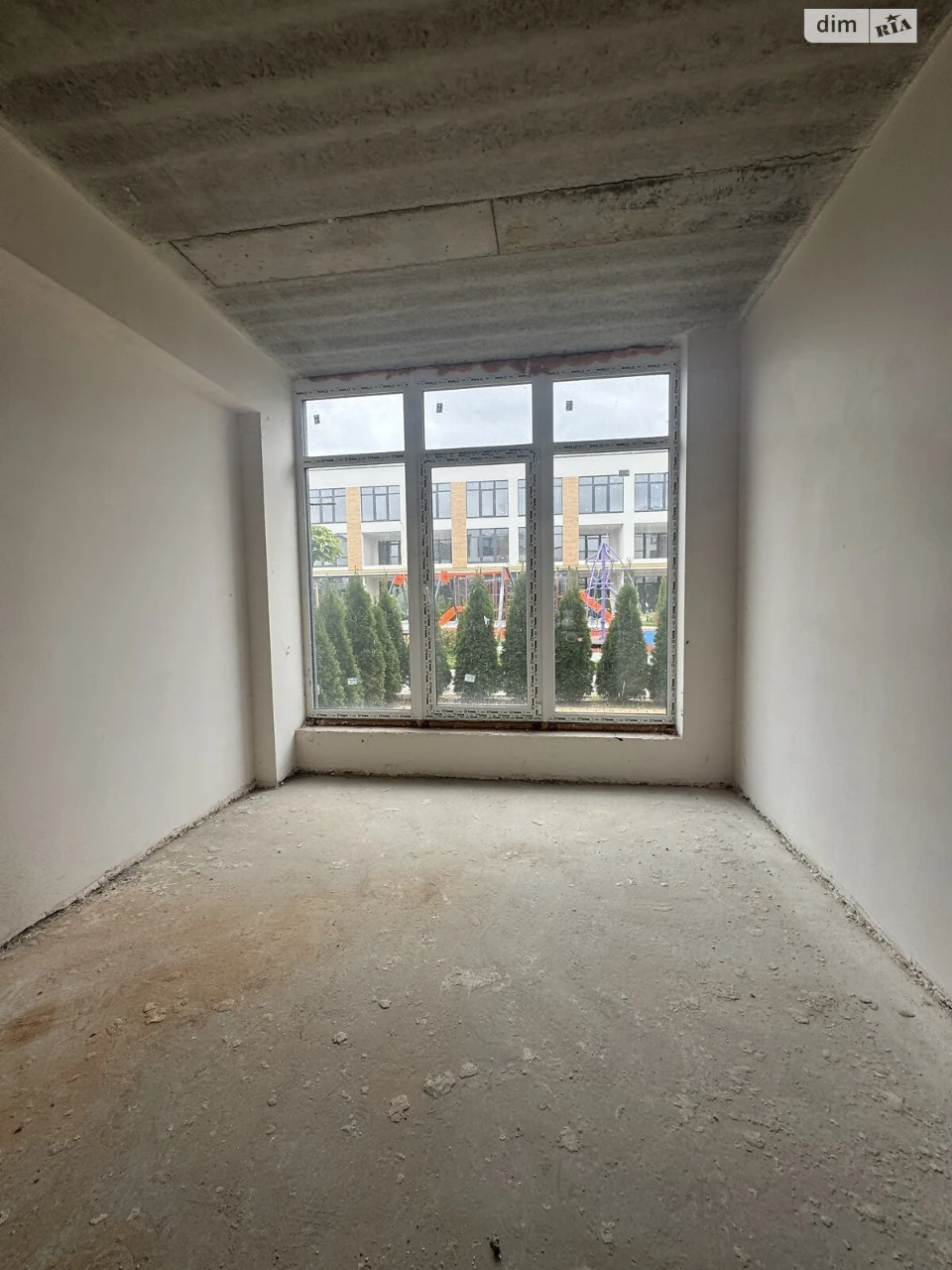 Apartment for Sale in Romanivka
