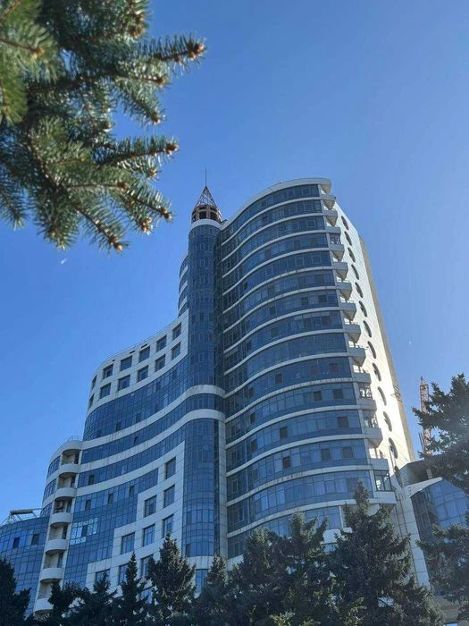 Three bedrooms! Generator! Residential complex Slavia. Apartment for sale in Dnipro.