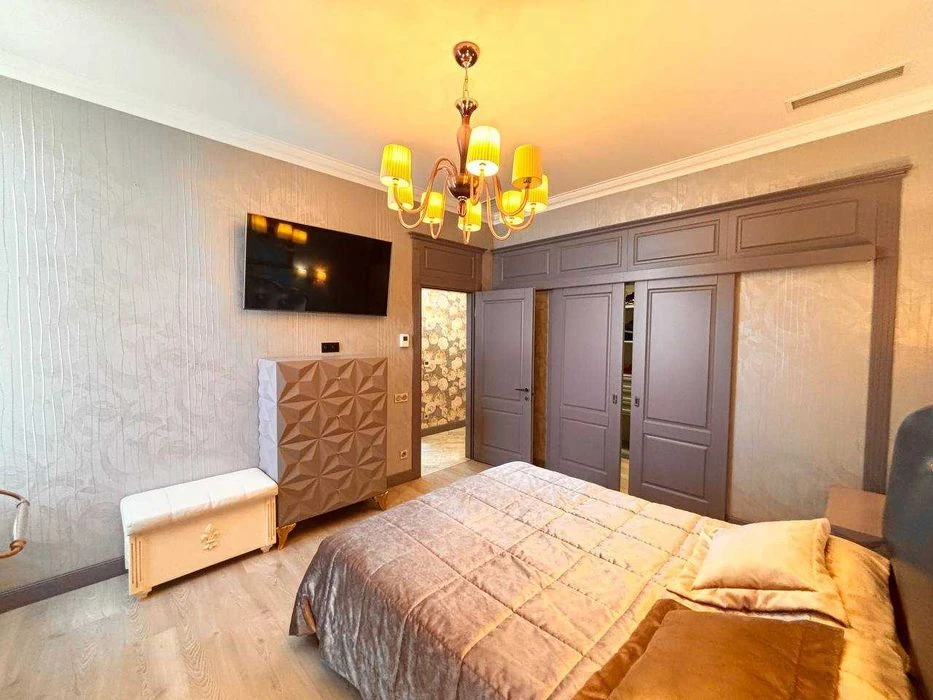 Three bedrooms! Generator! Residential complex Slavia. Apartment for sale in Dnipro.