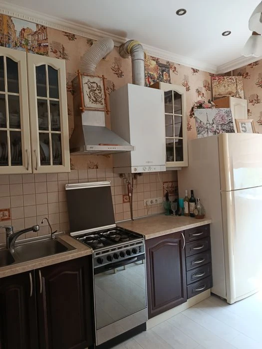 Продам 2-х ком в ЖК "Ренессанс"
