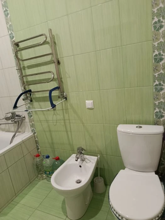 Продам 2-х ком в ЖК "Ренессанс"