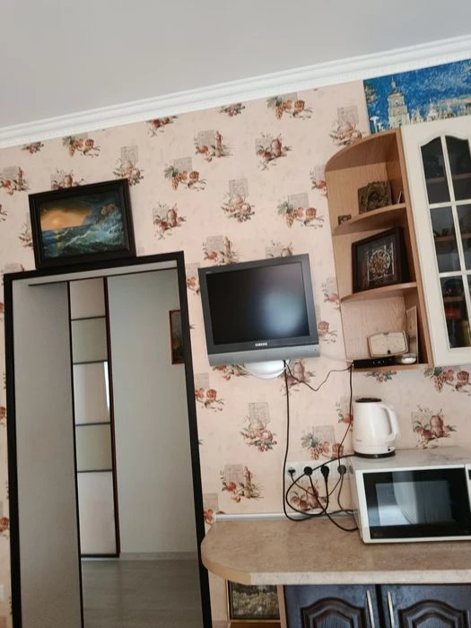 Продам 2-х ком в ЖК "Ренессанс"