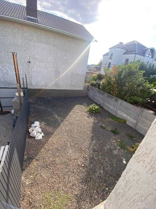 Duplex near Malinovsky Market | 54 m², renovated, 2 acres