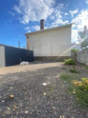 Duplex near Malinovsky Market | 54 m², renovated, 2 acres