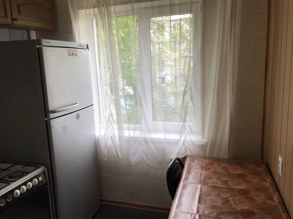 Apartment for sale in the first building near the Armeyskaya metro station.