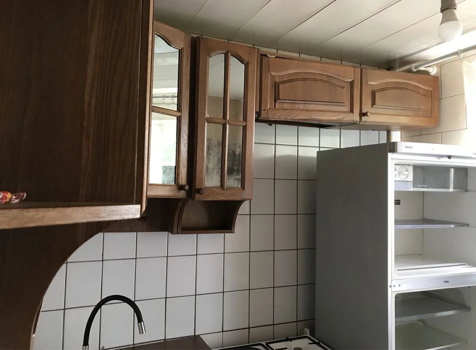Apartment for sale in the first building near the Armeyskaya metro station.