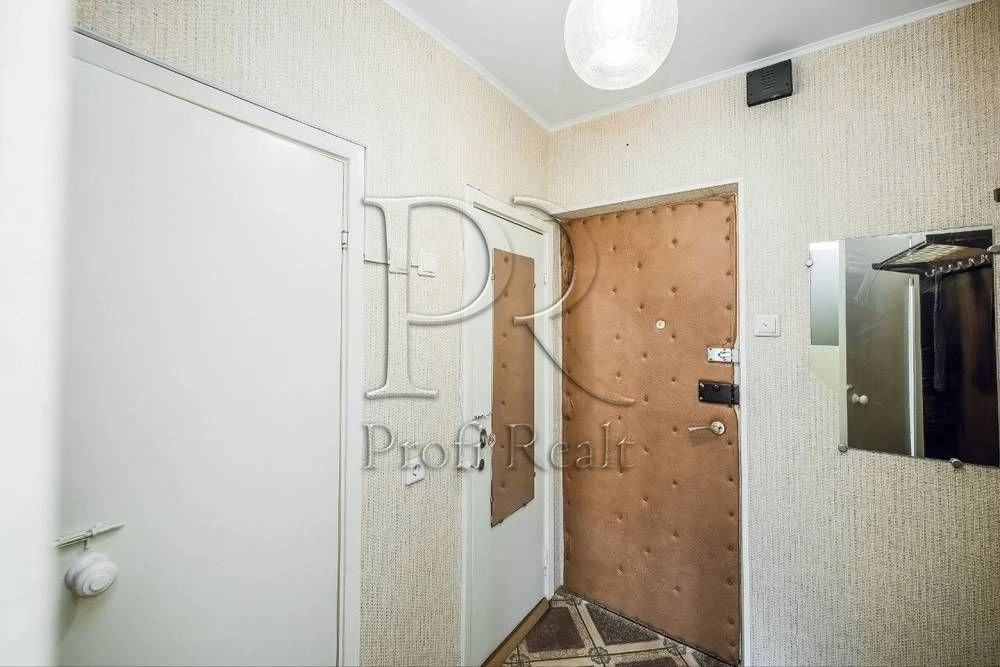 Без %. Продажа 1к. квартиры на Троещине проспект Червоной Кал