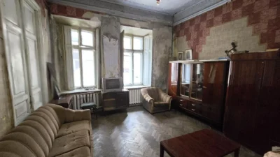 Центр. Продам 3-х комнатную квартиру 53 кв.м, 1 этаж, АГВ/Г