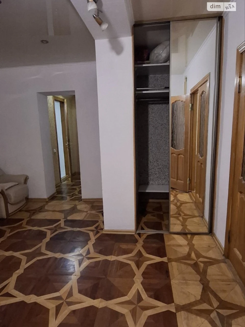 Продається квартира