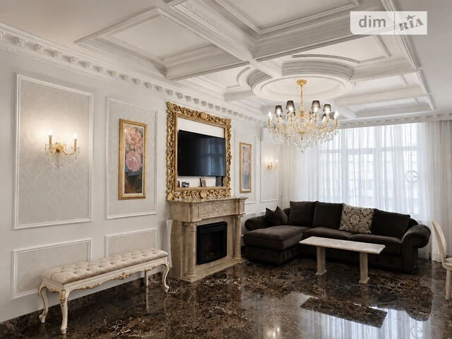Sale of 3-room apartment 116 sq. m. on Andriy Verkhoglyada St. 15 •