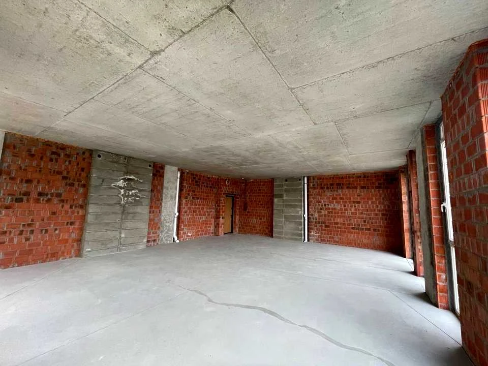 Apartment. Dnipro, Levka Lukyanenka St. (Vasyl Zhukovsky)