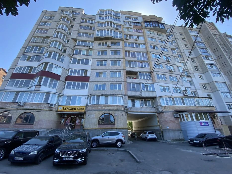 Велико - общая квартира 94м.