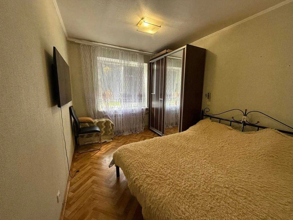 Продам большую 3к Победа 4.Чешка.Перемога