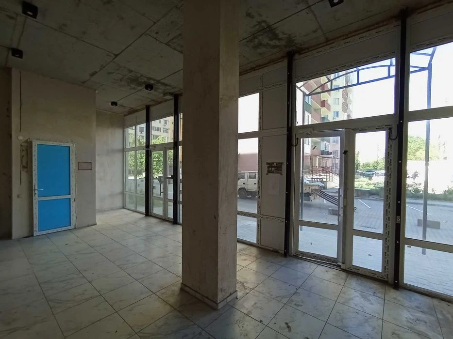 В продажу 2-х к.квартира на Сахарова в новому будинку.