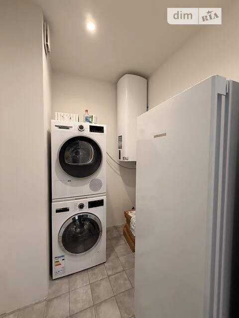 Sale of 3-room apartment 107 sq. m on Salyutna Street 2, building 7 • ID