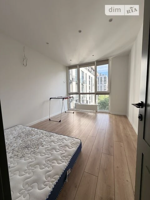 Sale of 3-room apartment 107 sq. m on Salyutna Street 2, building 7 • ID