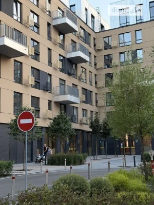 Sale of 3-room apartment 107 sq. m on Salyutna Street 2, building 7 • ID