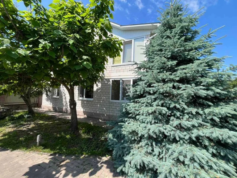 For sale 2-storey house in the Buchma district 2816