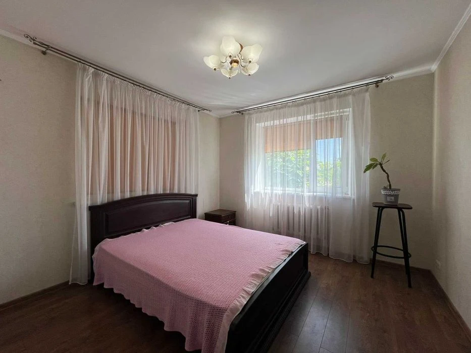 Продам 2-поверховий будинок в районі Бучми 2816
