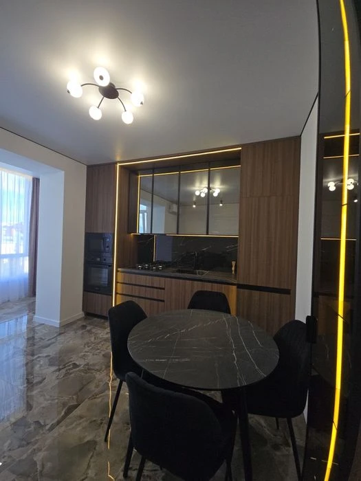 ТОП квартира в ЦЕНТРІ міста по Чорновола