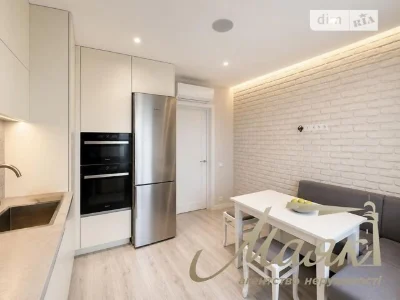 Sale of 1-room apartment 54.4 sq. m. on Yasynuvatskyi 11 • ID