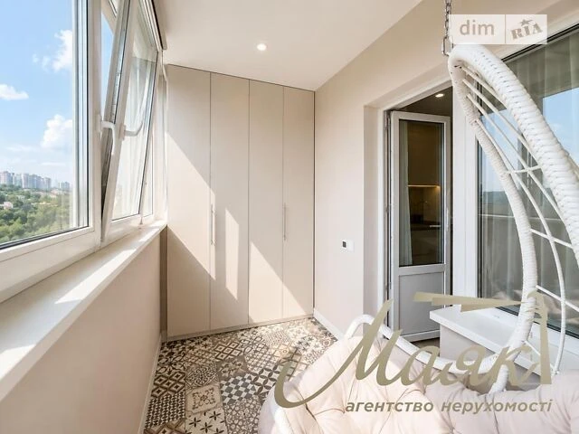 Sale of 1-room apartment 54.4 sq. m. on Yasynuvatskyi 11 • ID